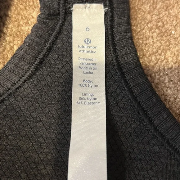 Lululemon Ribbed Tank Top Size 6 - Picture 4 of 4